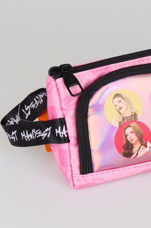 x Dekomus Lisanslı Manifest Toz Pembe Collection Kalem Çantası