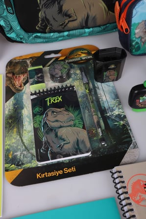  x Dekomus "T-Rex Force Collection" Jurassıc World Lisanslı Okul ve Kalem Çantası Kırtasiye Seti