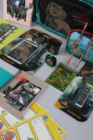  x Dekomus "T-Rex Force Collection" Jurassıc World Lisanslı Okul ve Kalem Çantası Kırtasiye Seti