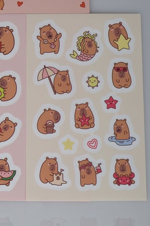 Capybara 2'Li Kuşe Sticker "Dekomus Cep Defteri Hediyeli"