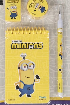 x Dekomus , Lisanslı Minions 4'lü Kırtasiye Seti Not Defteri,Kalem,Silgi ve Kalemtraş