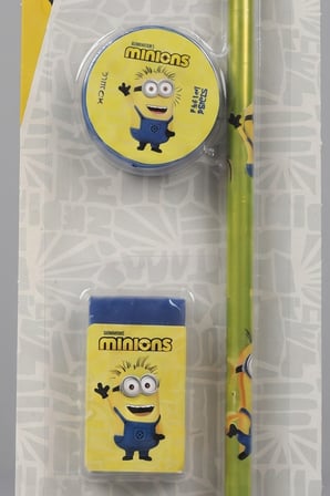 x Dekomus , Lisanslı Minions 3'lü Kırtasiye Seti Kurşun Kalem,Silgi ve Kalemtraş
