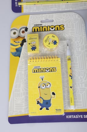 x Dekomus , Lisanslı Minions 11 Parça Kırtasiye Seti Silgi,Kurşun Kalem,Not Defteri,Kalemtraş