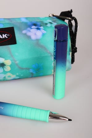 x Dekomus , Orjinal Eastpak & Faber Castell Kırtasiye Seti Benchmark Blue Kalem Çantası,0.7 Mm Uçlu Kalem ve 120'li Uç