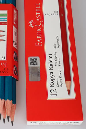 x Dekomus , Orjinal Faber-Castell 12'li Köşeli Mercanlı Kurşun Kalem ve 12'li Kırmızı Kalem Seti
