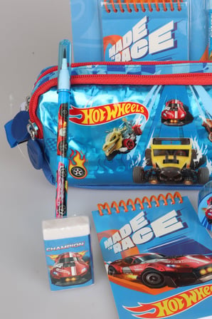 Lisanslı Hot Wheels Kalem Çantası,Geçmeli Kalem,Not Defteri,Kurşun Kalem,Silgi ve Kalemtraş Seti