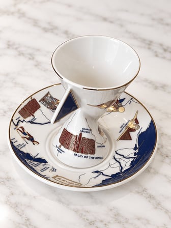 J Global Krallar Vadisi Desenli Porselen Kahve Fincan Takımı 2 Kişilik Dripper Tasarım