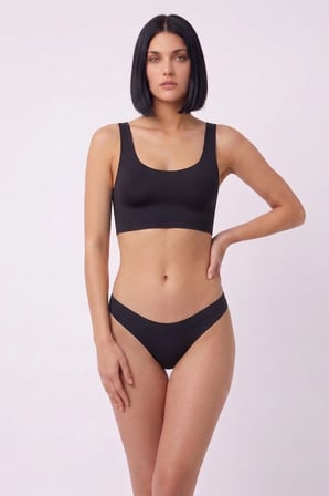 Siyah Kadın Lazer Kesim Normal Bel Esnek Dikişsiz İz Yapmayan Görünmez Külot