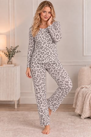 Leopar Kadın Gri Leopar Desenli Esnek Uzun Kollu Rahat Pijama Takımı