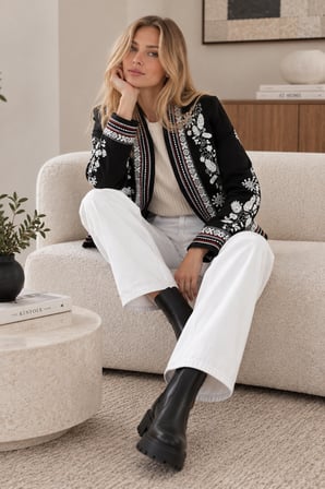 Siyah Kadın Siyah Beyaz Çiçek Nakışlı Ceket Etnik Desenli İşlemeli Şık Blazer Ceket