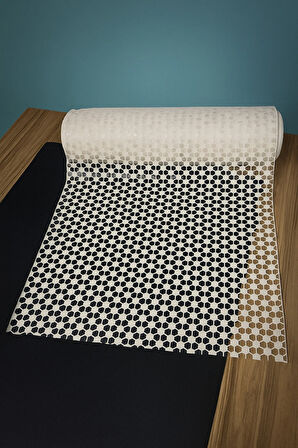 Şeffaf Kaymaz PVC Raf Örtüsü – Krem Dantel Desen, Buzdolabı & Dolap İçi