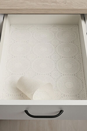 Dantel Çiçek Desenli Şeffaf PVC Raf Örtüsü – Buzdolabı, Çekmece, Dolap İçi