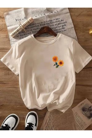 Boho-Chic Çiçekli Kuş Baskılı Tasarım Tshirt