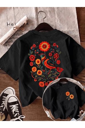 Boho-Chic Çiçekli Kuş Baskılı Tasarım Tshirt