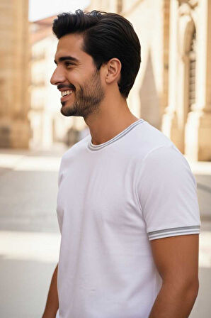 Alfriston Kırık Beyaz Renk Çizgi Detaylı Triko