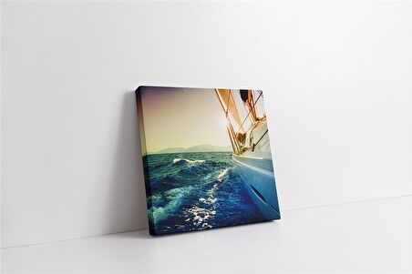 Denizde Yelkenli Kanvas Tablo