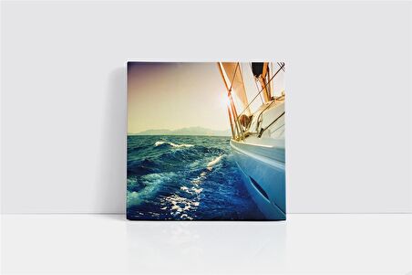 Denizde Yelkenli Kanvas Tablo
