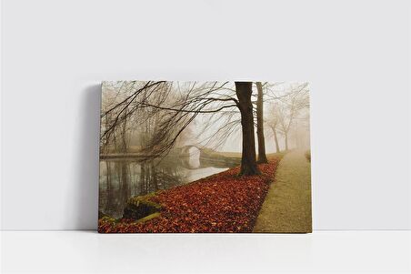 Son Bahar Yapraklarıyla Kaplı Park Kanvas Tablo