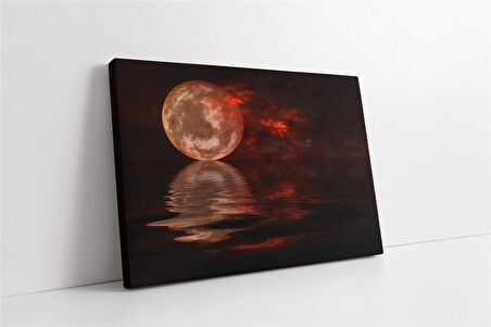 Denizde Yansıma Yapan Gece Ay Kanvas Tablo