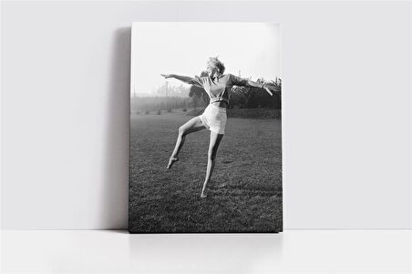 Marliyn Monroe Siyah Beyaz Kanvas Tablo