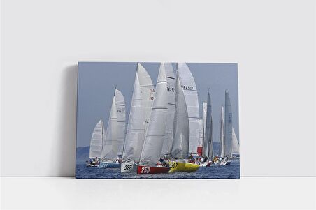 Yarışan Yelkenliler Kanvas Tablo