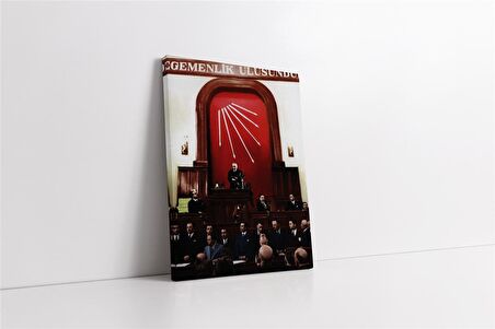 Atatürk Mecliste Konuşma Yaparken