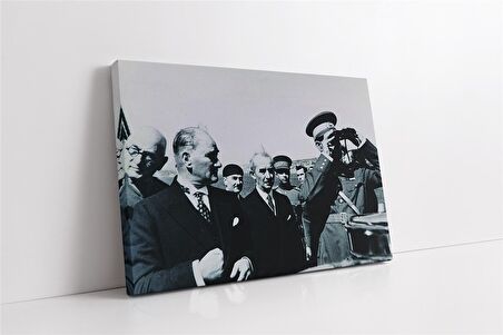 Atatürk Arazide İnceleme Yaparken