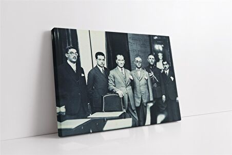 Atatürk İş Bankası Genel Merkezinde