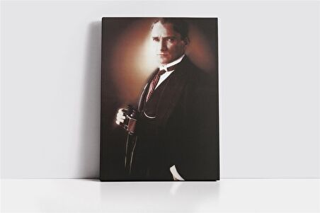 Atatürkün Eli Cebinde Portresi