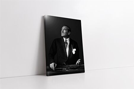 Siyah Beyaz Atatürk