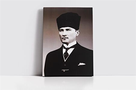 Kalpaklı Atatürk