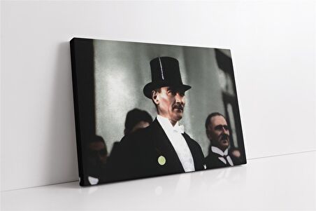 Atatürkün Smokinli