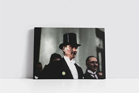 Atatürkün Smokinli