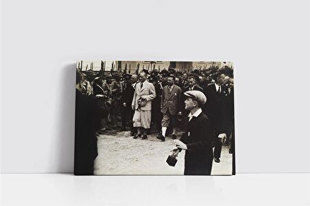 Atatürk Kurmaylarıyla