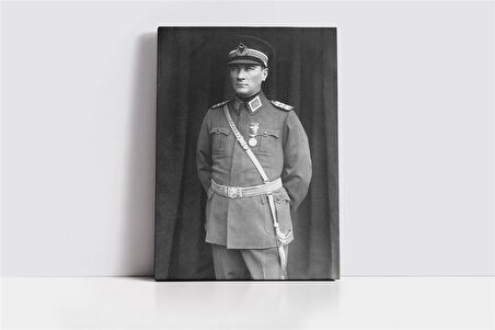 Baş Komutan Atatürk