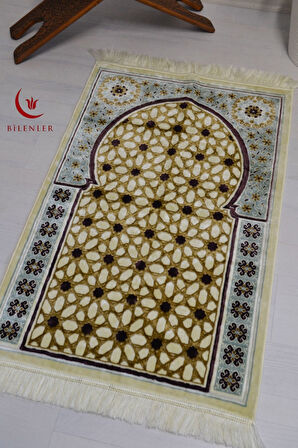 Lüks Kadife Seccade - 70x110 cm - Şık, Kalın Yumuşak Doku - Konforlu Seccade
