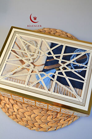 Çiftlere Özel Kalpli Kadife Eş Seccade ve Vav Detaylı İnci Tesbih Seti – Hediye Kutulu, Çeyizlik