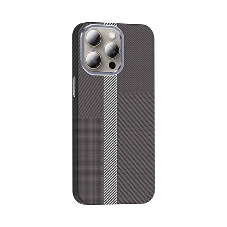 iPhone 15 Pro Kılıf M-safe Şarj Özellikli Karbon Fiber Görünümlü Gros Kılıf