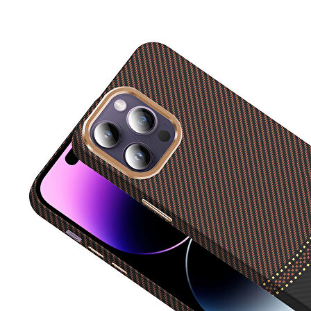 iPhone 14 Pro Max Kılıf M-safe Şarj Özellikli Karbon Fiber Görünümlü Gros Kılıf