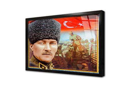 Kalpaklı Atatürk ve Türk Bayrağı Çerçeveli Cam Tablo