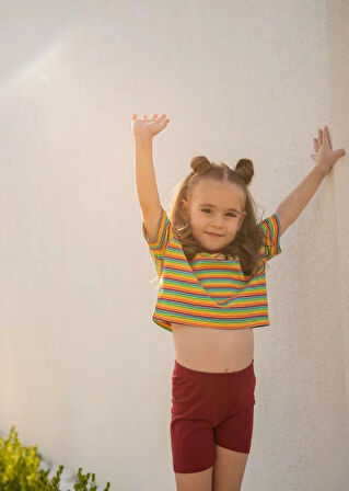 Çizgili T-shirt ve Bisikletçi Tayt