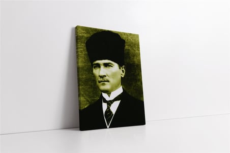 Kalpaklı Atatürk