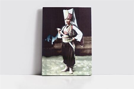 Atatürk Yeniçeri Kıyafetiyle