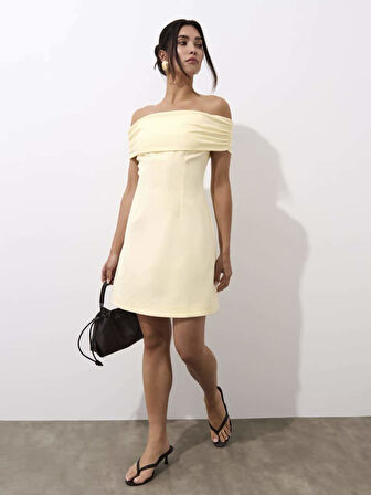 XİO  Regular Fit Straplez Yaka Kısa Boy Sarı Renk Elbise