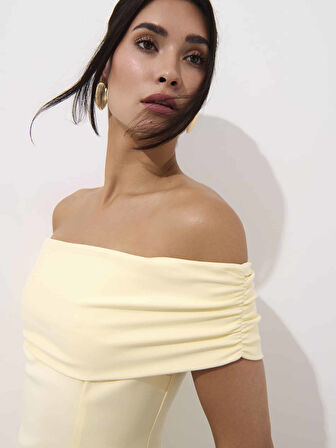 XİO  Regular Fit Straplez Yaka Kısa Boy Sarı Renk Elbise