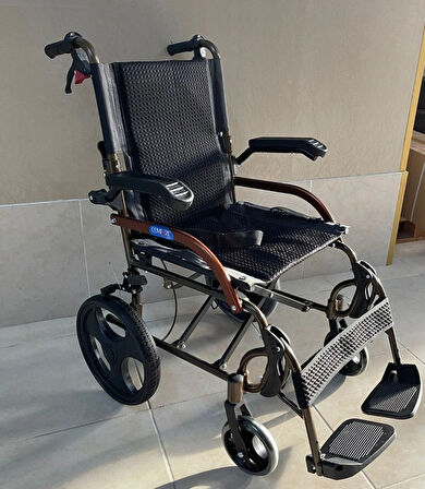 Medikaltec  GK863LABJ-12 Jet Black Transfer Alüminyum Tekerlekli Sandalye