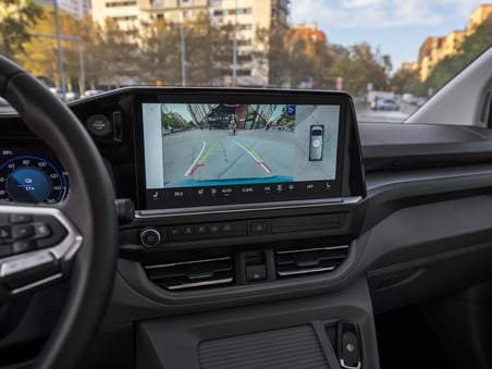 Volkswagen Transporter ile Uyumlu 2025-2026 Model Multimedya 9H Nano Ekran Koruyucu