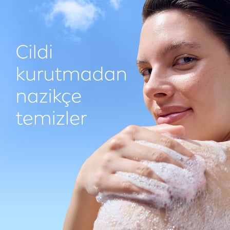 Creme Soft Kremsi Dokunuş Banyo Ve Duş Jeli 750 ml, Vücut Nemlendirici, Badem Yağı, Pürüzsüz Cilt