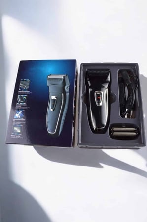 Şarjlı Tıraş Makinesi Çift Başlıklı 4-6 Saat Kullanım