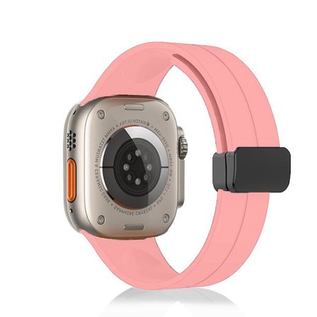 Apple Watch 7 8 45mm Kordon Magnetli Ayarlanır Silikon Kordon